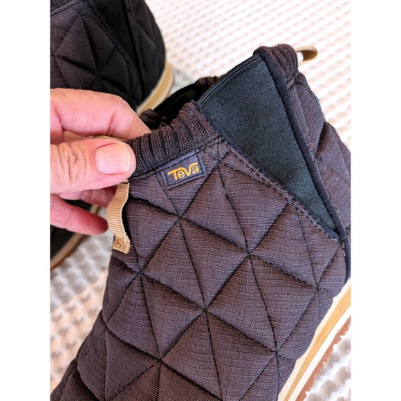 Teva Ember Commute WP Quilted Slip On Boots Black Tan Men 9 main image 5